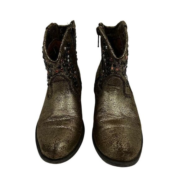 FRYE Deborah Studded Gold Metallic Short Side Zip Up Heel Girls Ankle Boots 1 - Picture 2 of 4